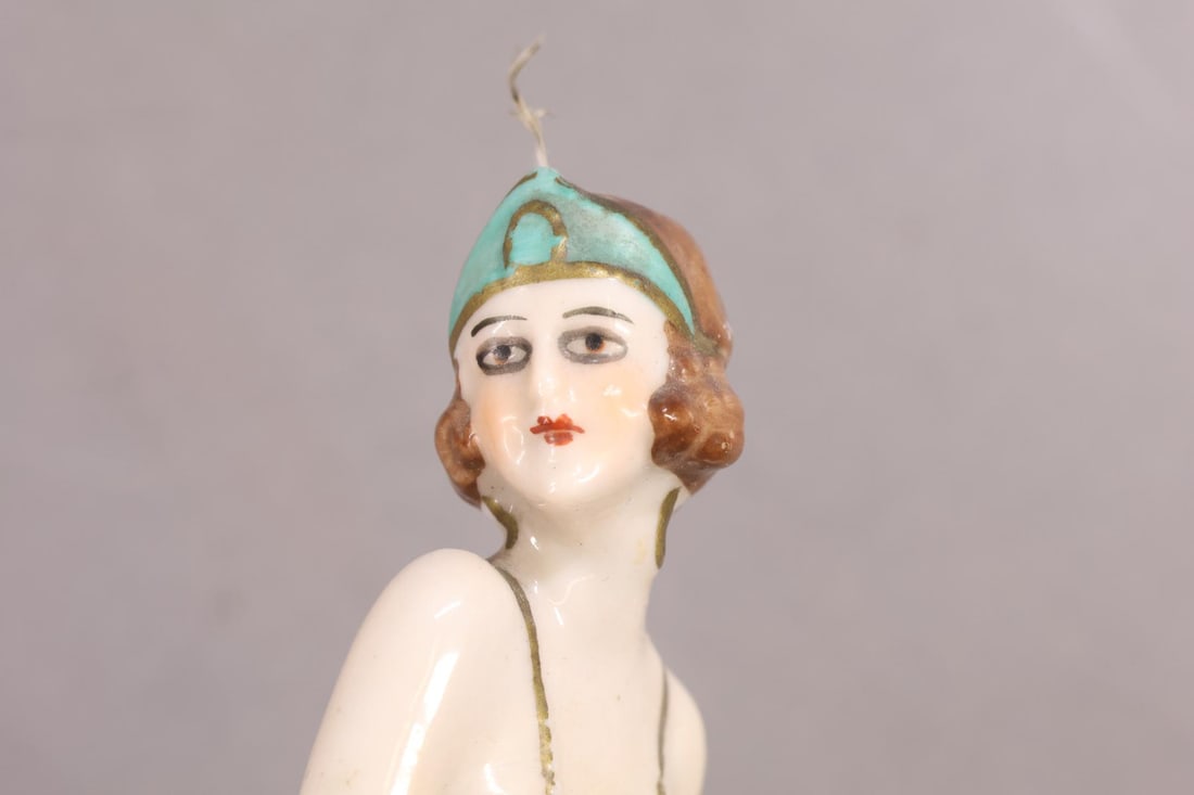 CHINA DOLLS. - 13