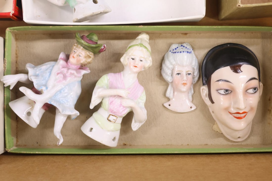 CHINA DOLLS. - 4