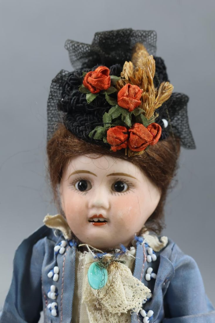 FRENCH BISQUE DOLLS. - 3