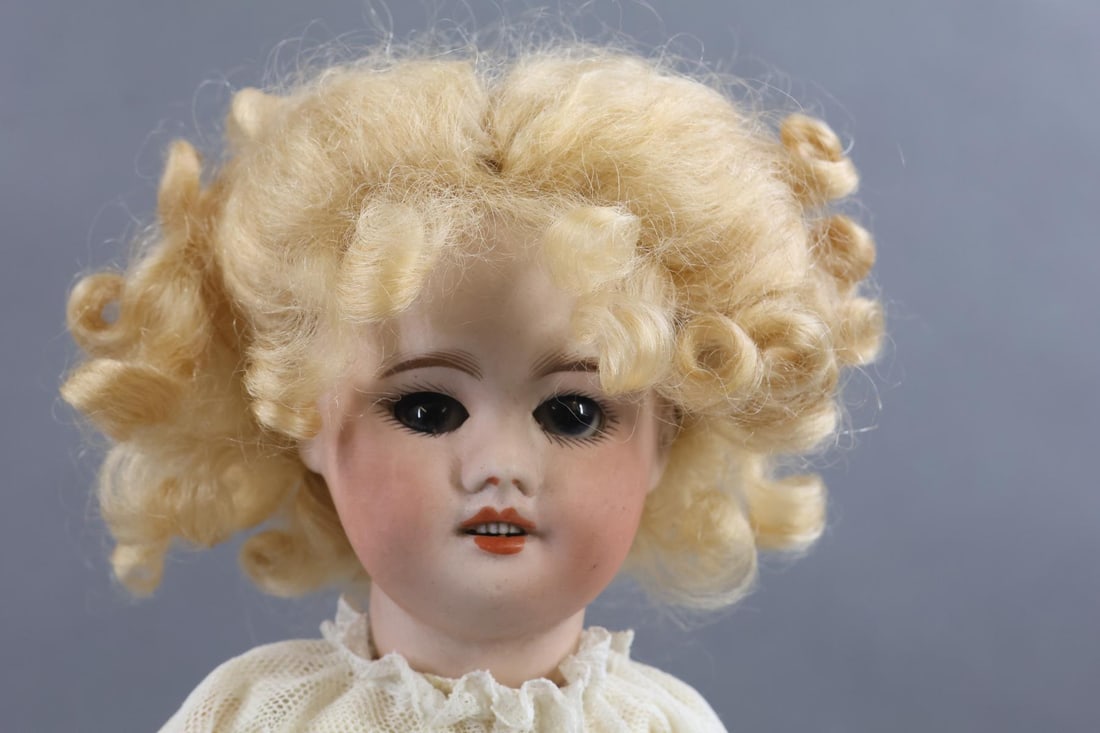 FRENCH BISQUE DOLLS. - 8