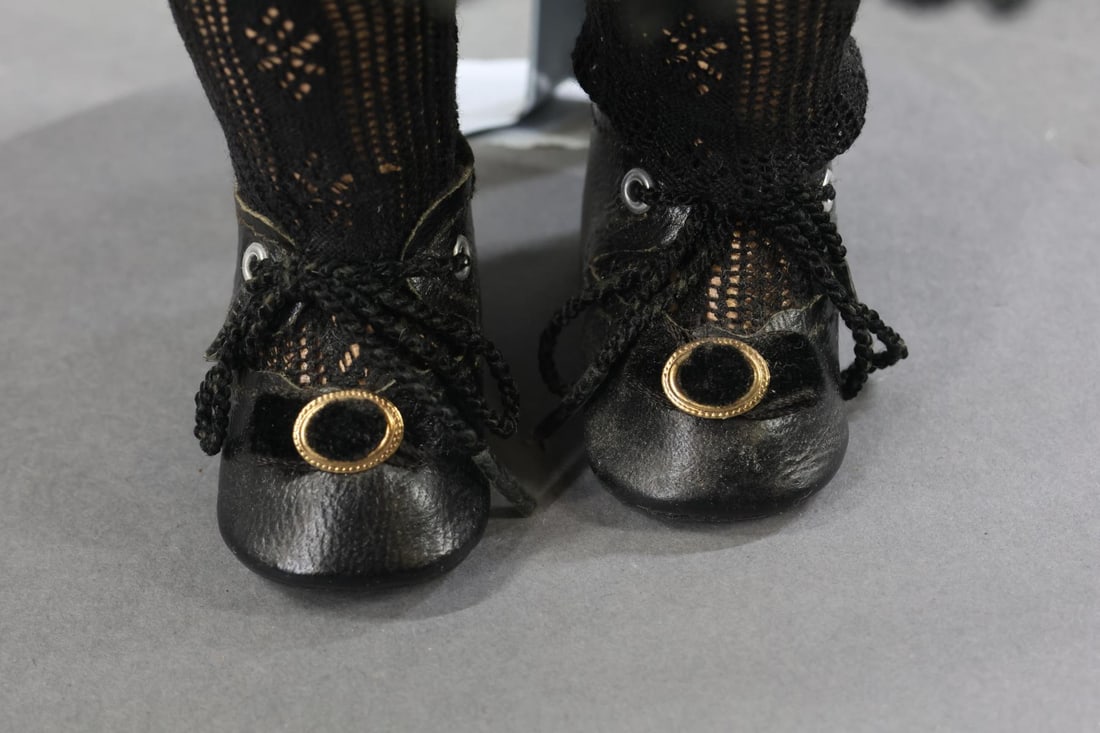 FRENCH BISQUE DOLLS. - 4