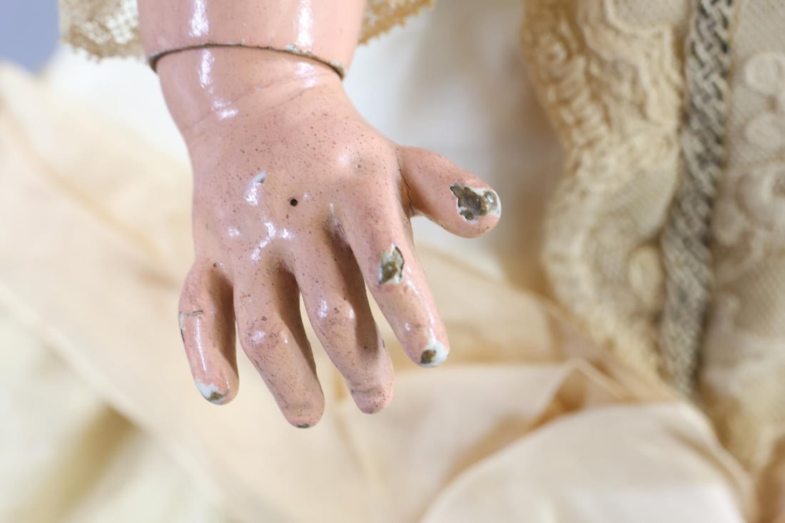 FRENCH BISQUE DOLLS. - 9
