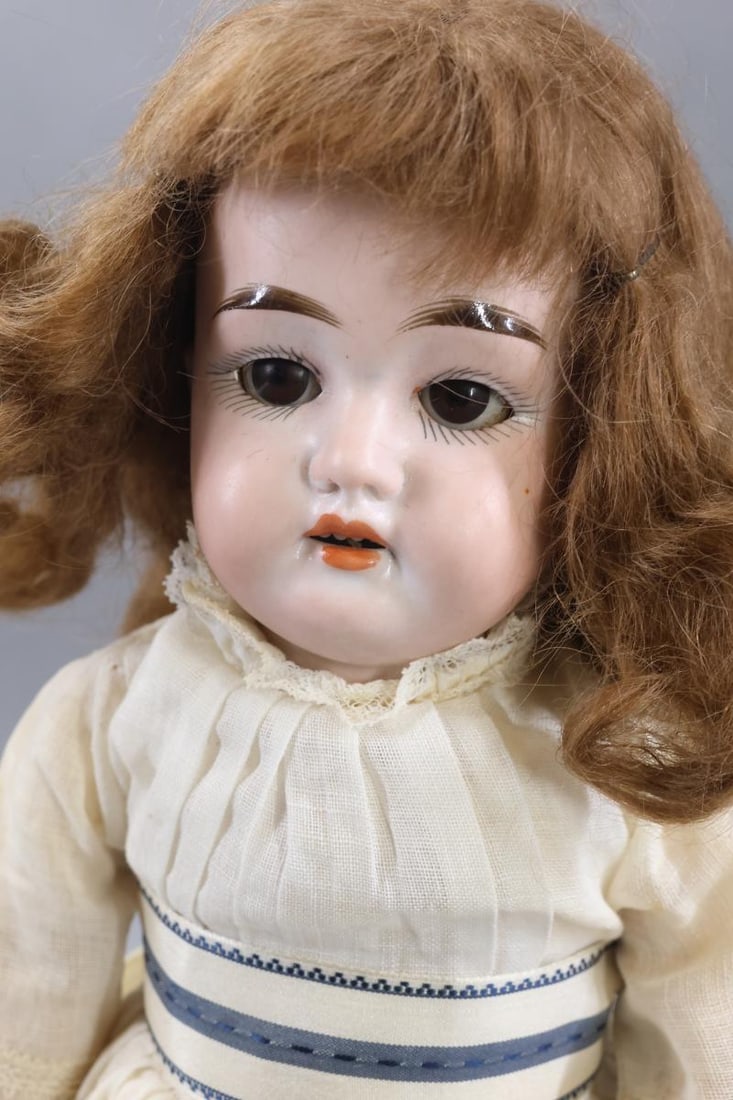 FRENCH/GERMAN BISQUE DOLLS. - 3