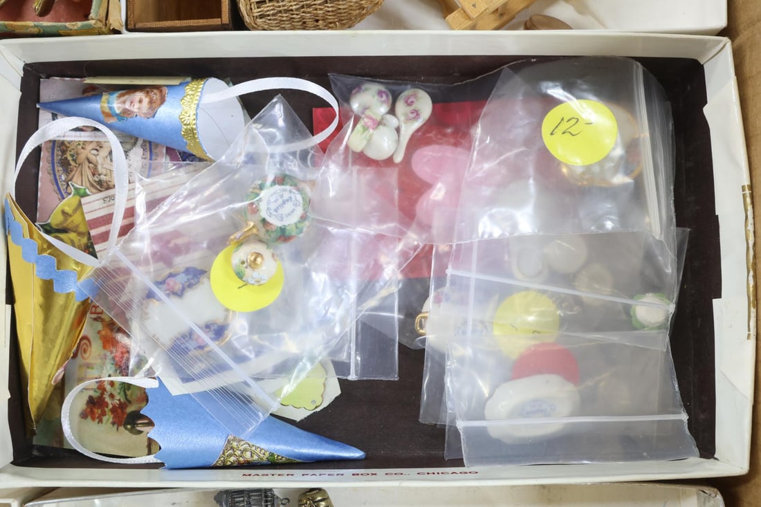 MINIATURES. - 4