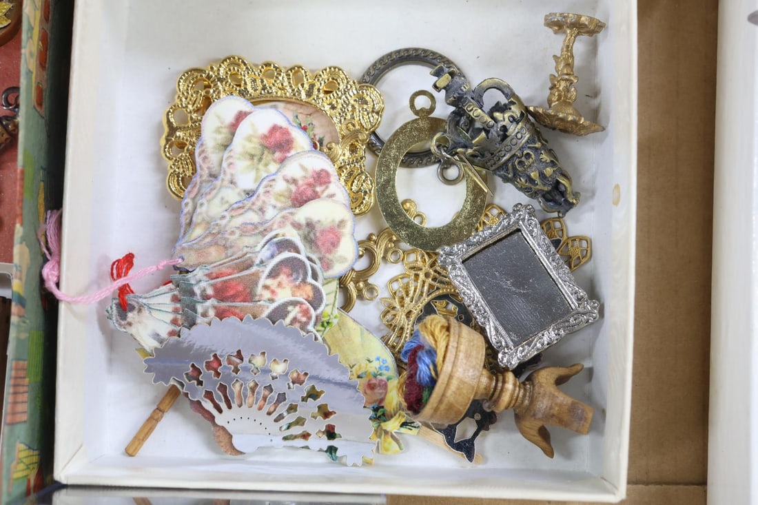 MINIATURES. - 7