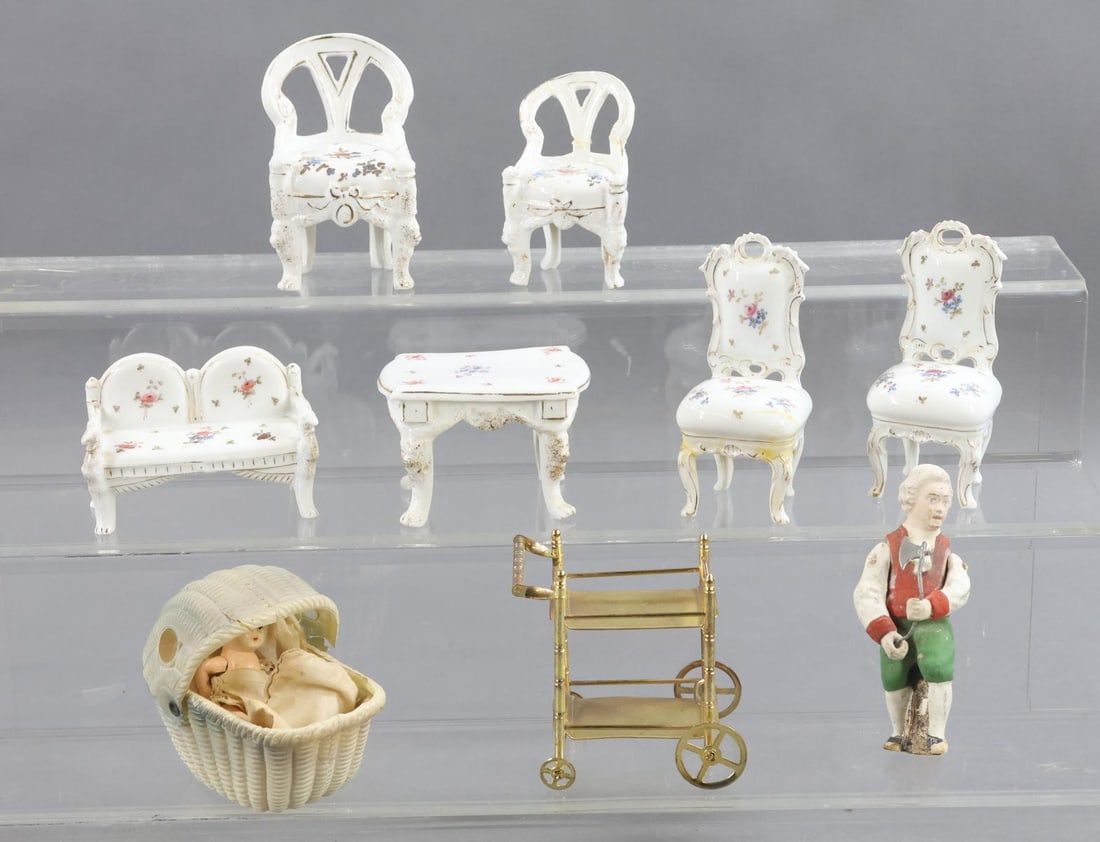 MINIATURES. - 11