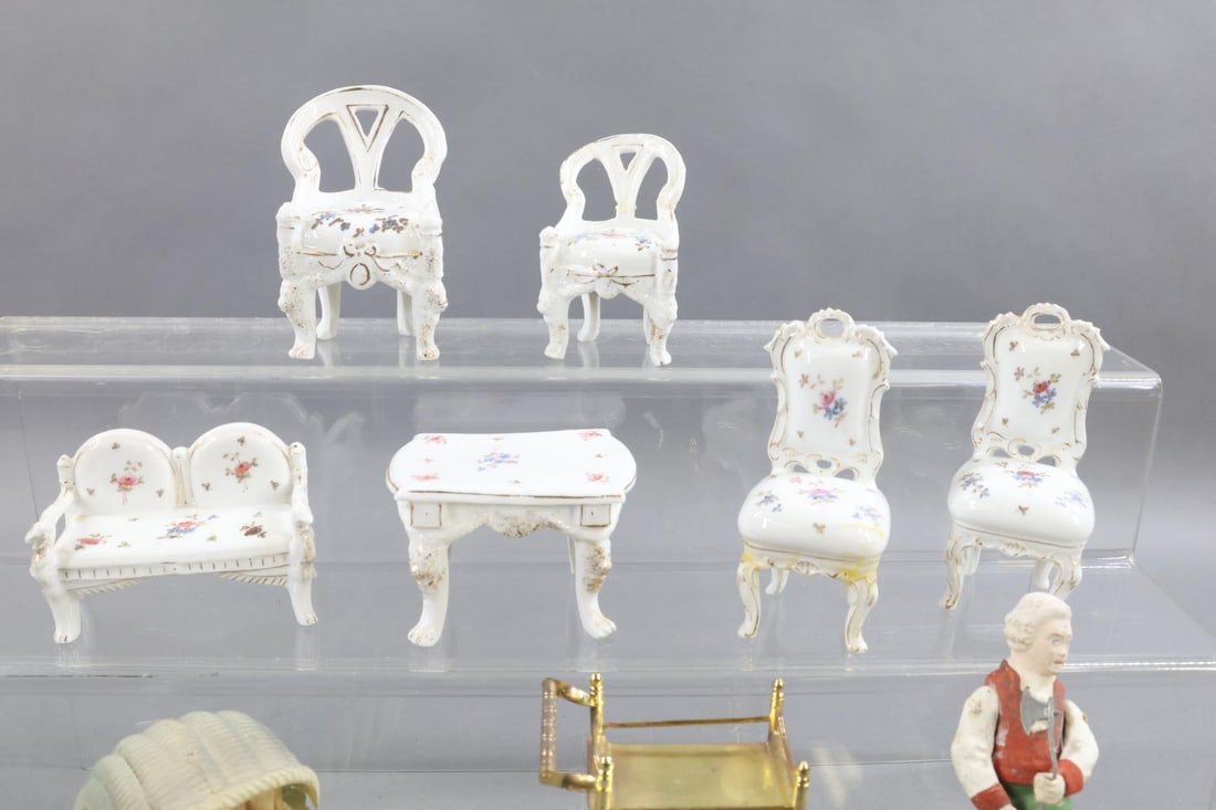 MINIATURES. - 14