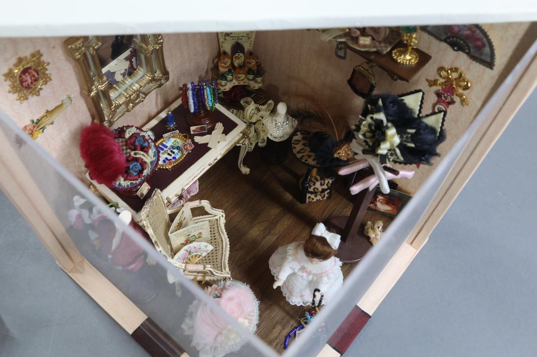ROOM BOXES. - 7
