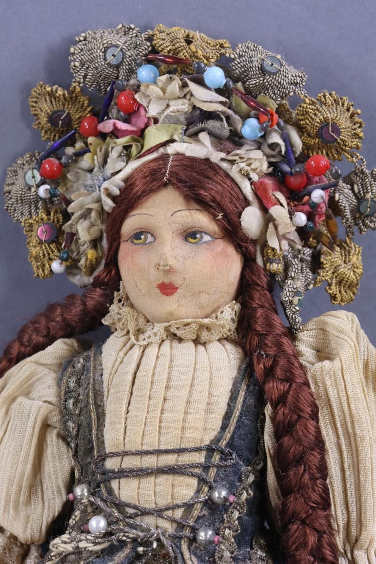 DOLLS REPRESENTING OTHER COUNTRIES. - 5