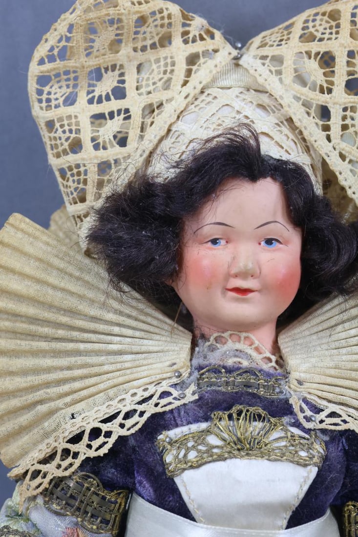 DOLLS REPRESENTING OTHER COUNTRIES. - 8
