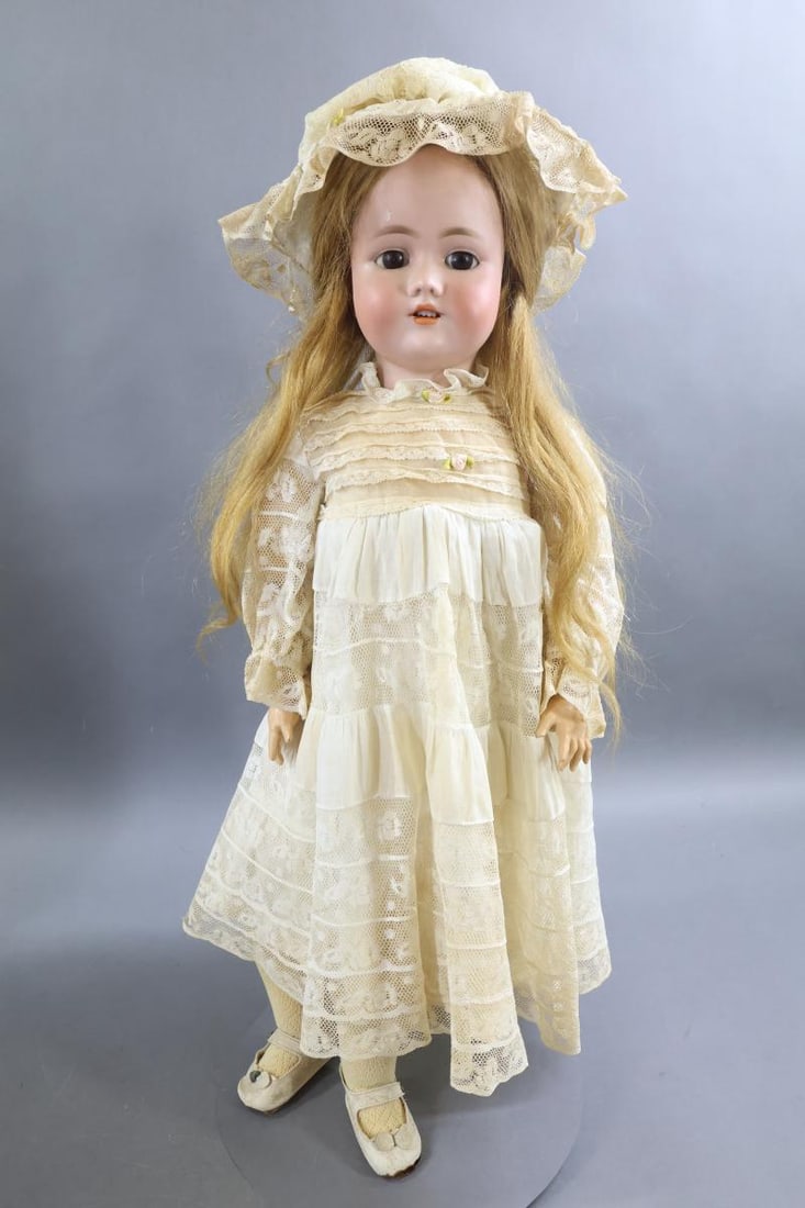 GERMAN BISQUE DOLLS. - 2