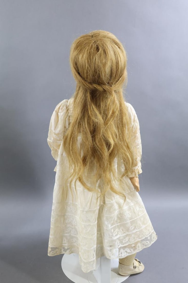 GERMAN BISQUE DOLLS. - 8