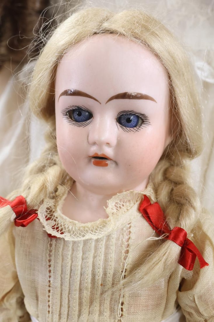 GERMAN BISQUE DOLLS. - 3