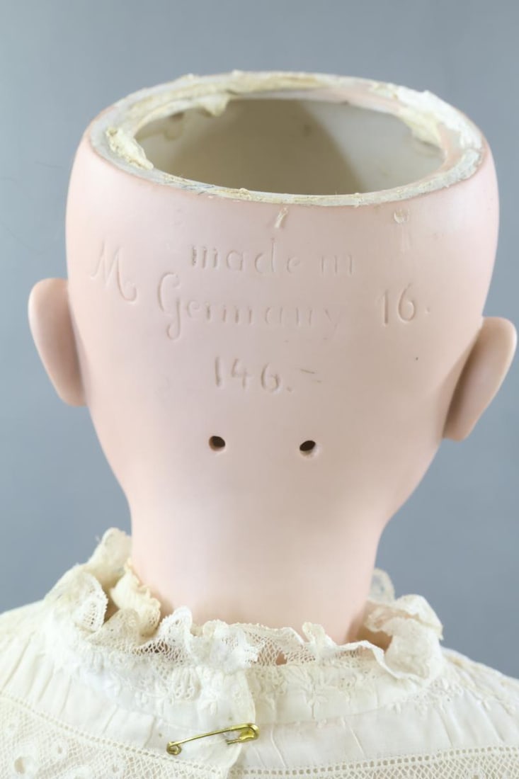 GERMAN BISQUE DOLLS. - 6