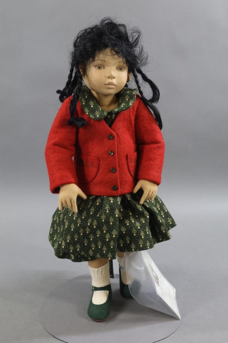 MAGGIE IACONO.: 16" All original 1999 "Mandy" doll, 16/60. This is a rare African American doll which is not often found. She has a black braided HH wig. COA. No box. COA. Condition: nothing observed. This lot is