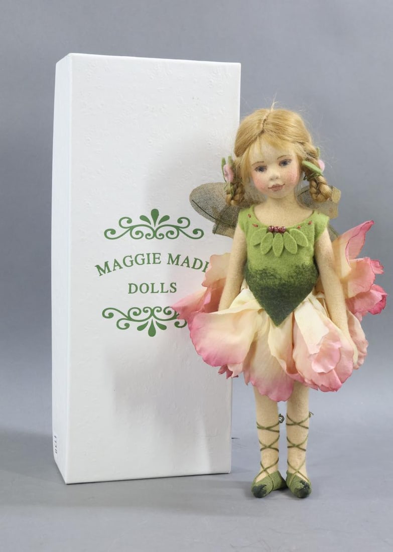 MAGGIE IACONO.: 10 1/2" All original "Peony" doll, 83/100 in original box. This may have been the souvenir doll from one of Maggie's Longwood Gardens Luncheons in Kennett Square, PA. Honey blonde mohair wig.