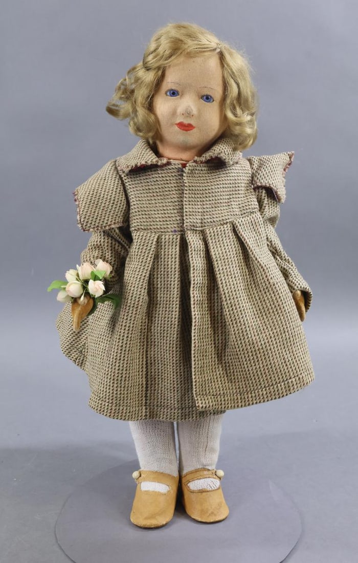 CLOTH DOLLS - CHAD VALLEY. (1 of 5)