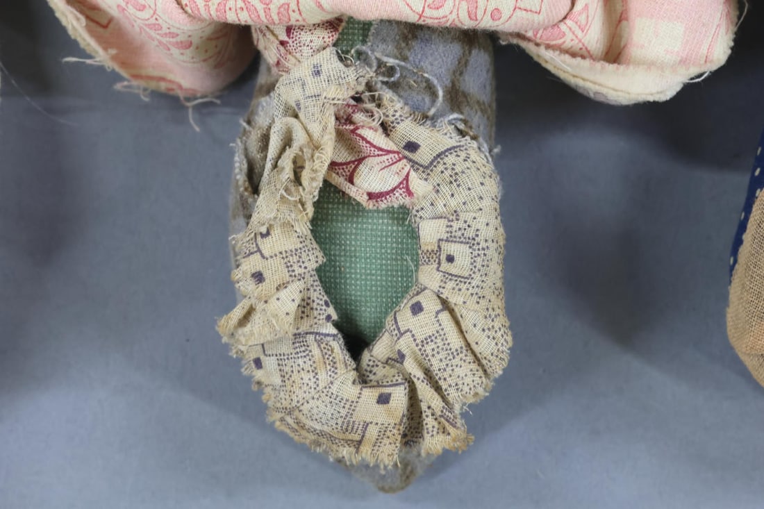 CLOTH DOLLS. - 5