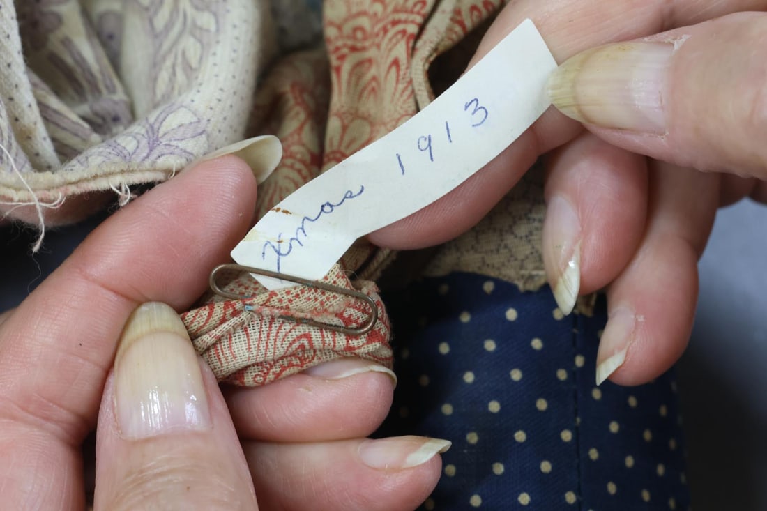CLOTH DOLLS. - 9