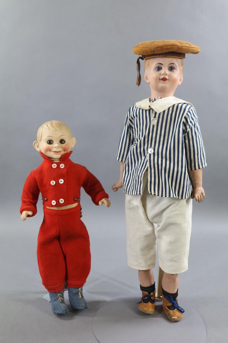 CHARACTER DOLLS. (1 of 10)