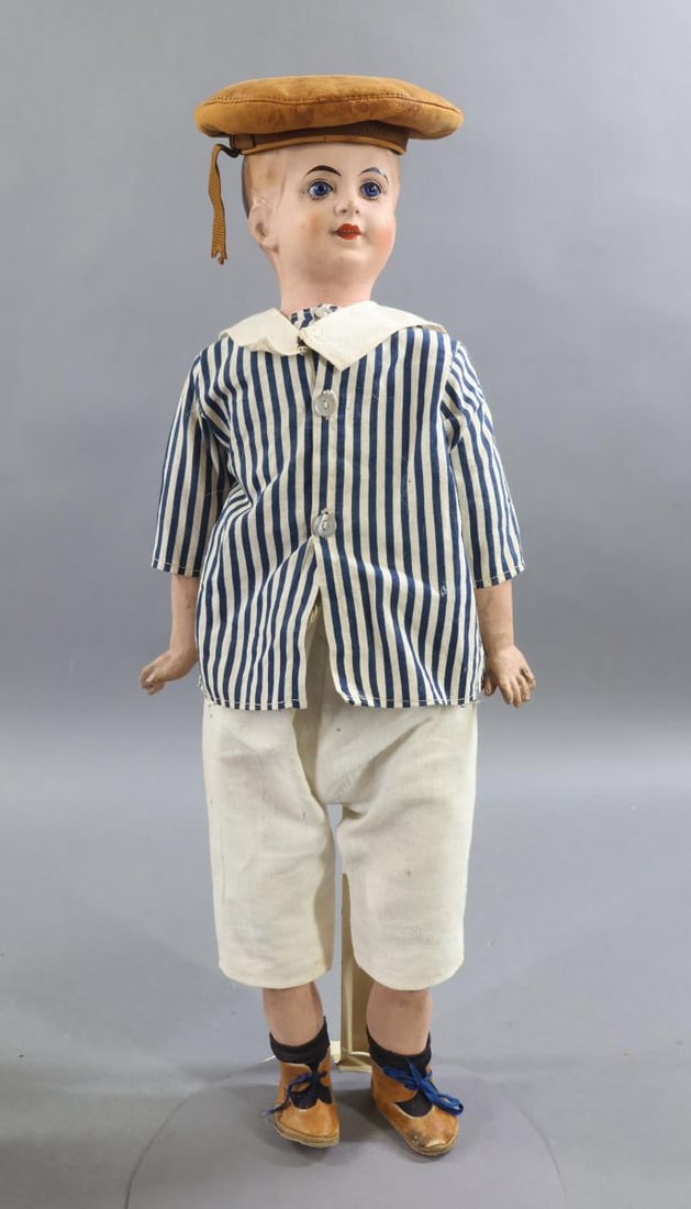 CHARACTER DOLLS. - 6