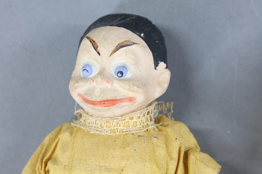 CHARACTER DOLLS. - 5