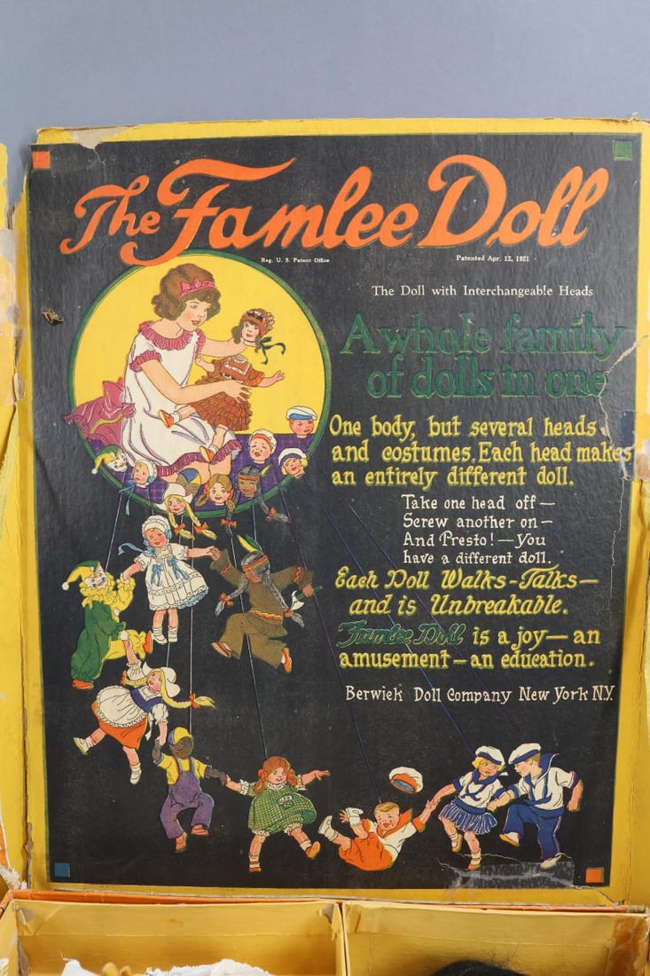 FAMLEE DOLL SET. - 4