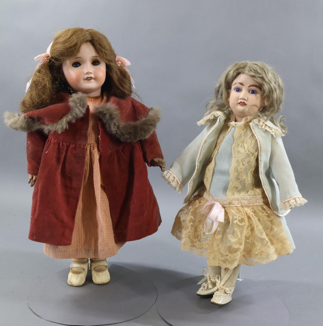 ANTIQUE FRENCH BISQUE DOLLS.: Pair of dolls. Both dolls have blue eyes, open mouths, papier mache jointed bodies. Doll 1) 14" PETITE FRANCAISE BOULOGNE'S/MER J(anchor symbol)V 10 with stationary eyes, pierced ears, tosca mohair