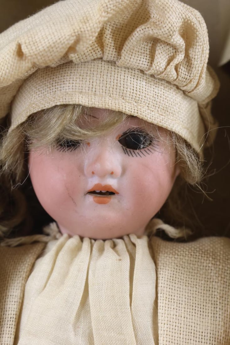 GERMAN BISQUE DOLLS. - 13