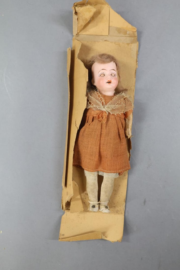 GERMAN BISQUE DOLLS. - 14