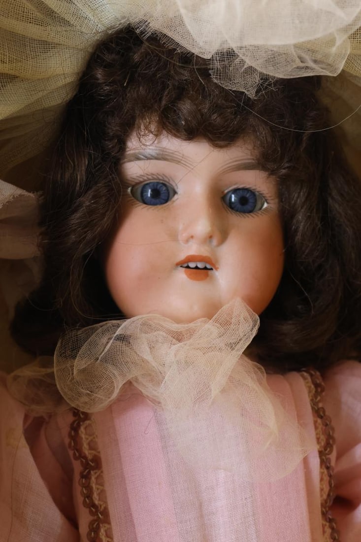 GERMAN BISQUE DOLLS. - 4
