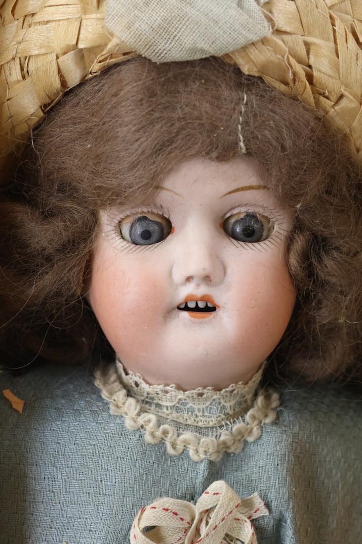 GERMAN BISQUE DOLLS. - 7