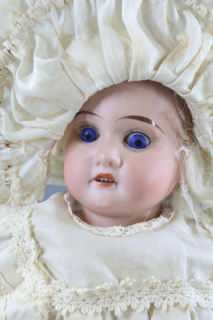GERMAN BISQUE DOLLS. - 3