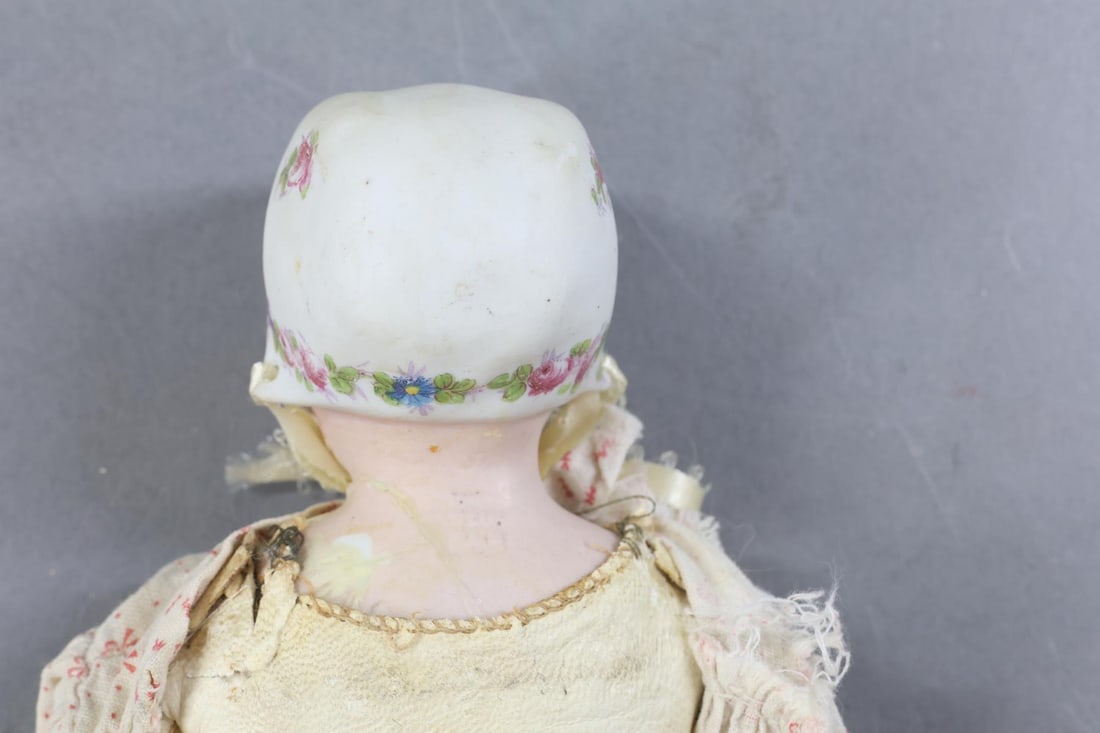 GERMAN BISQUE CHARACTER DOLLS. - 10