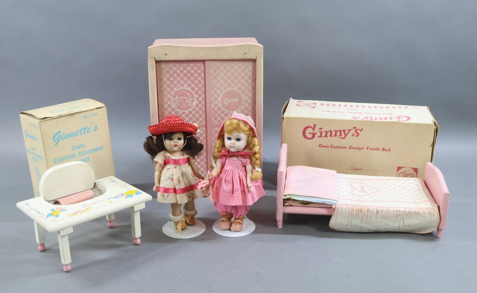 1940's - 1960's DOLLS. (1 of 11)