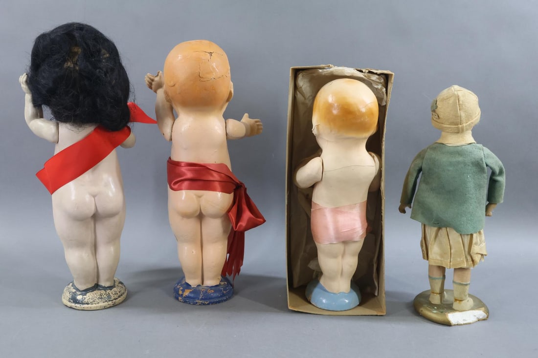 COMPOSITION/TYPE DOLLS. - 17