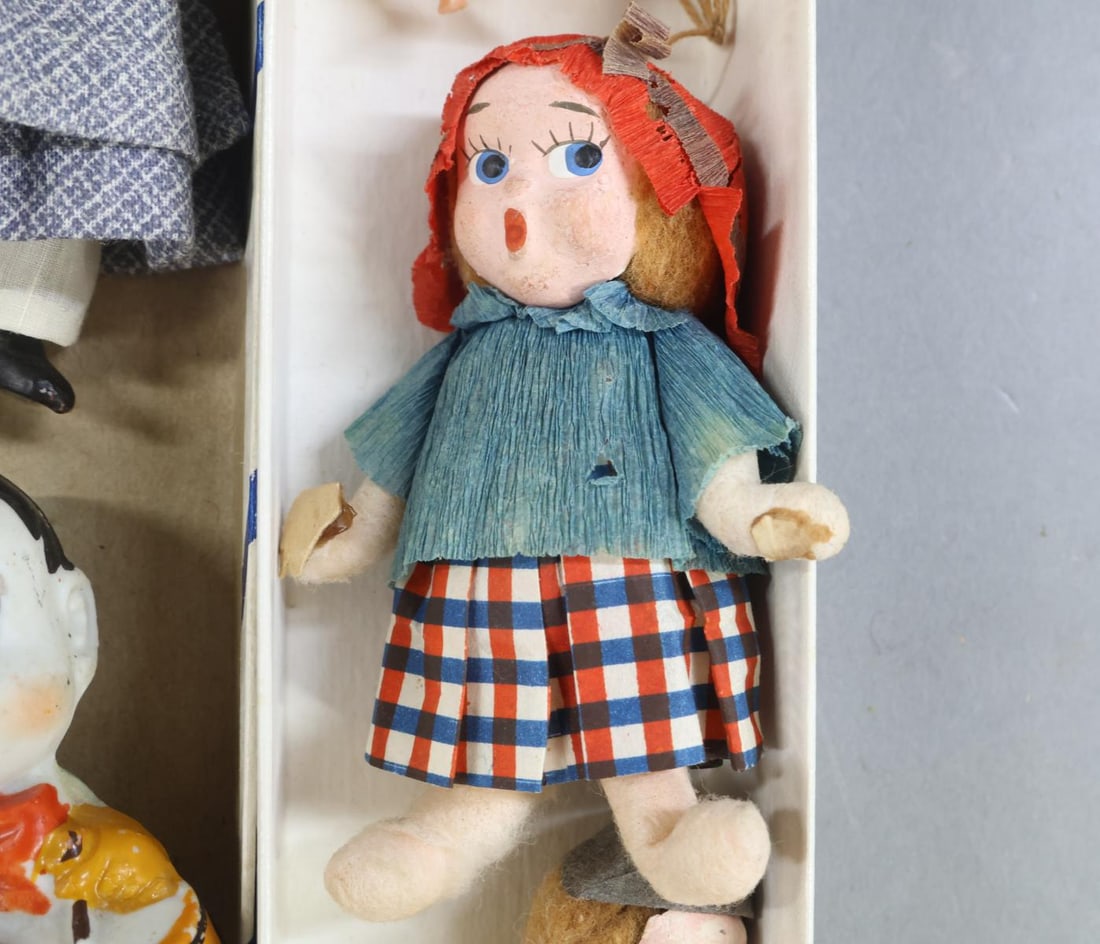 STEIFF/SCHUCO/MINI DOLLS. - 8