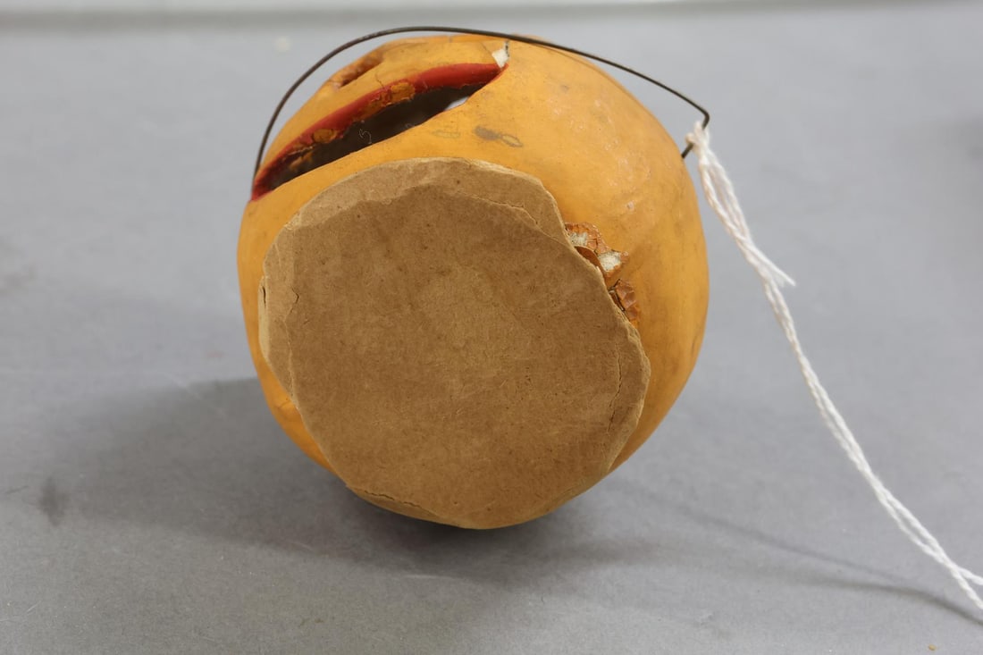 GERMAN CANDY CONTAINERS/LANTERN. - 11