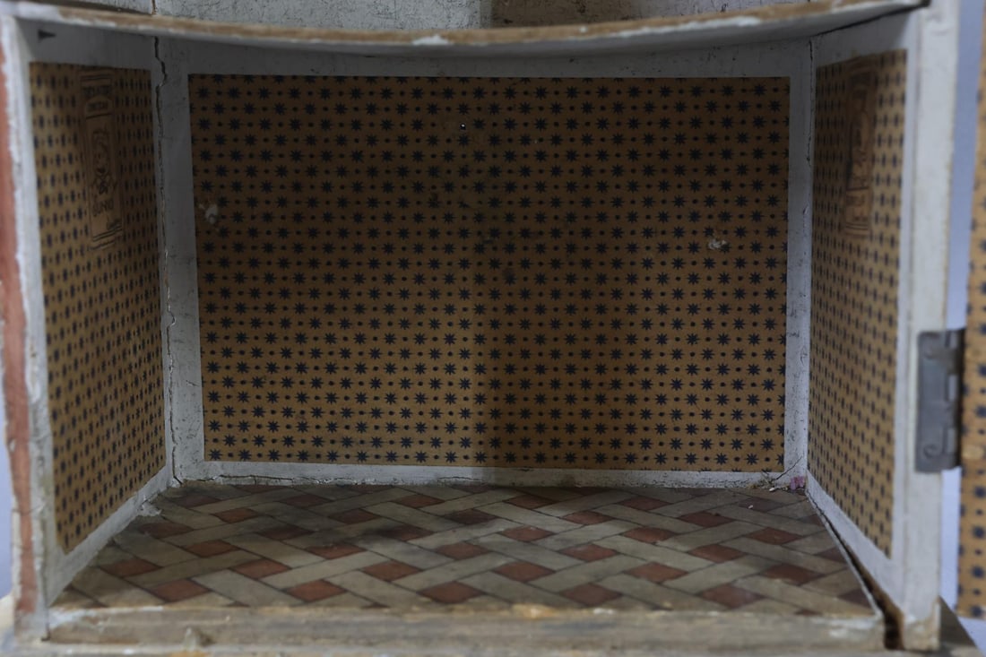 GOTTSCHALK DOLL HOUSE. - 12