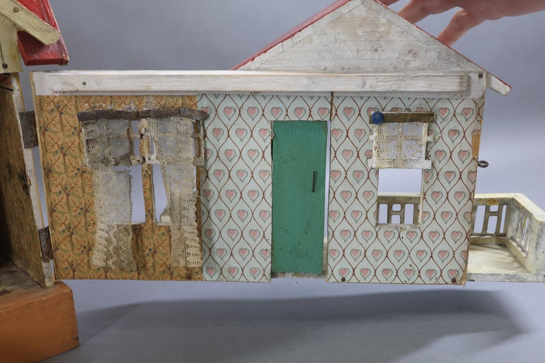 GOTTSCHALK DOLL HOUSE. - 9