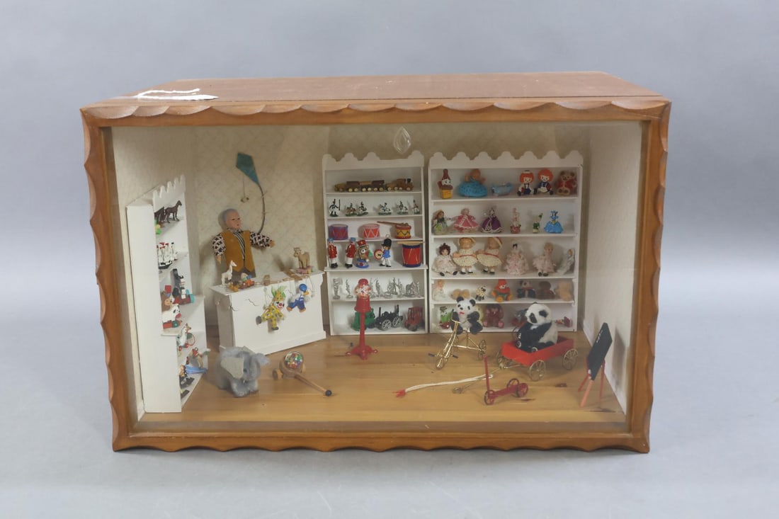 ROOM BOX. - 2