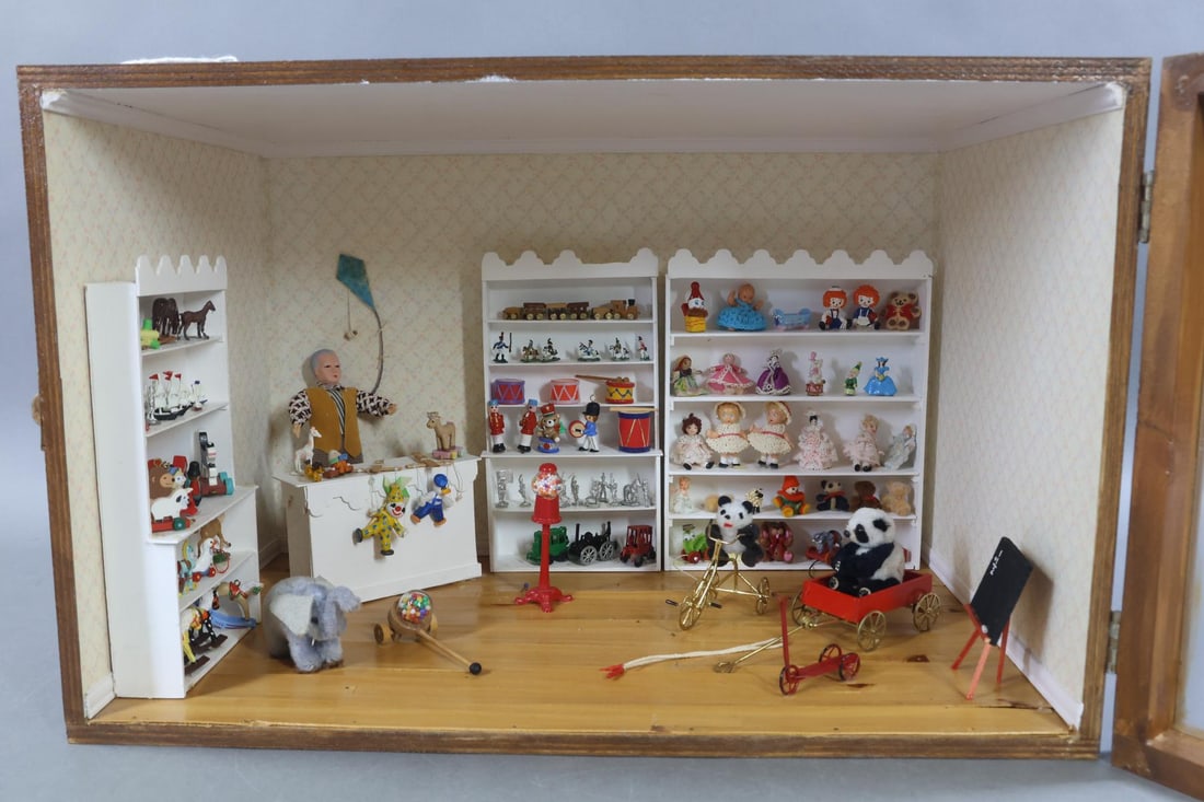 ROOM BOX. - 3