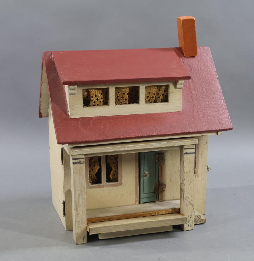 GOTTSCHALK DOLL HOUSE. (1 of 10)