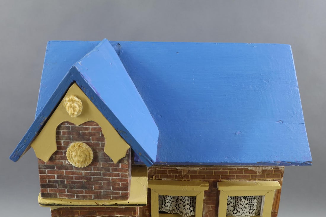 GOTTSCHALK DOLL HOUSE. - 3