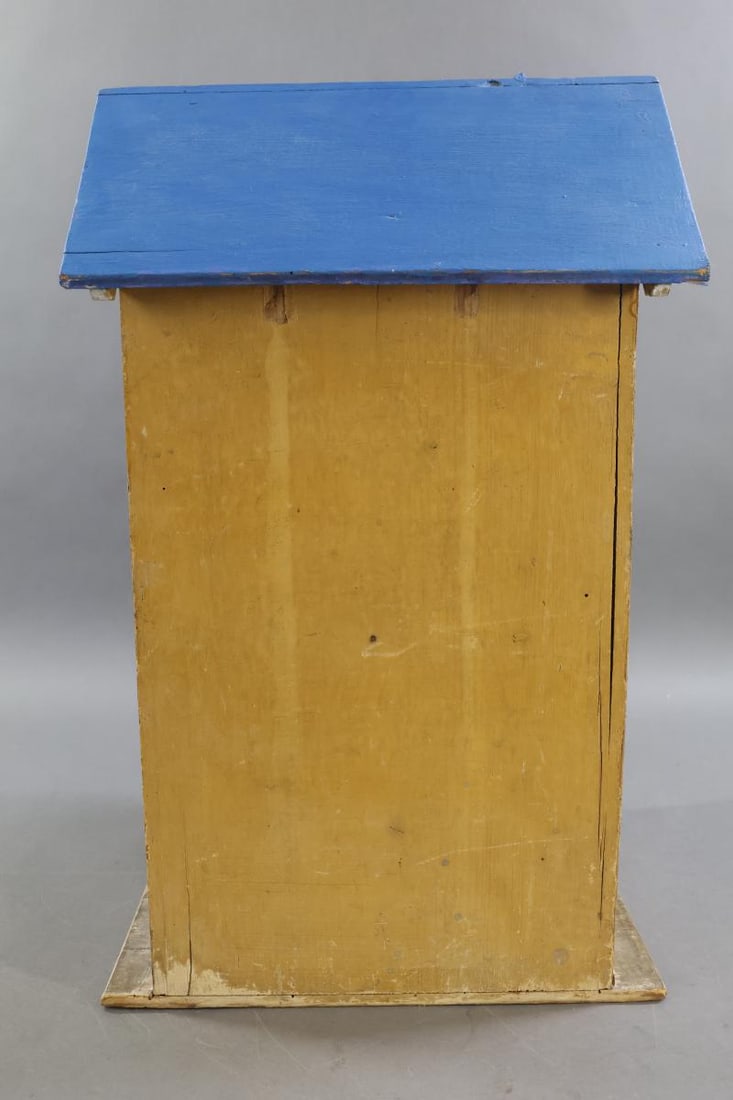 GOTTSCHALK DOLL HOUSE. - 7