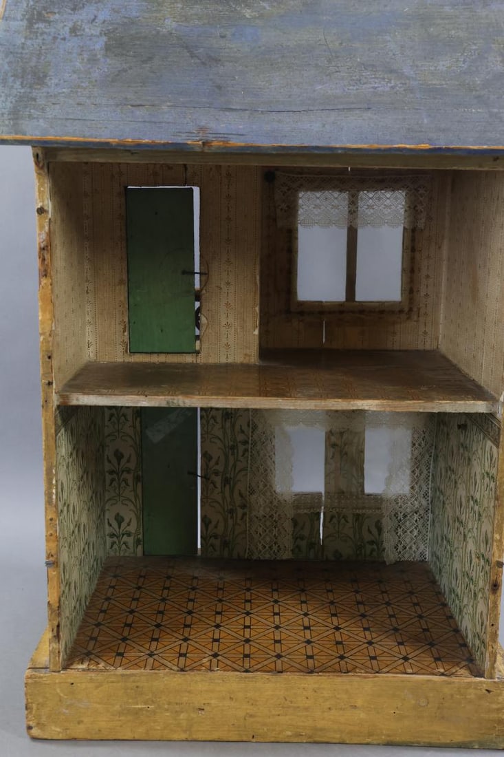 GOTTSCHALK DOLL HOUSE. - 11
