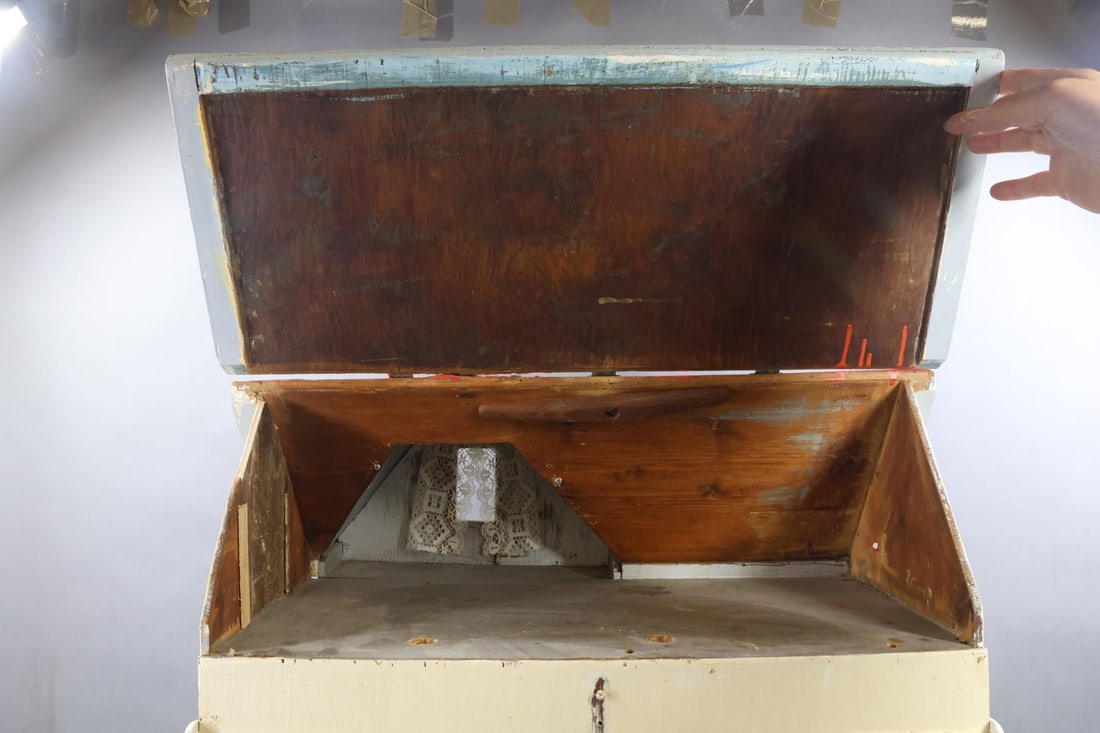 GOTTSCHALK DOLL HOUSE. - 12