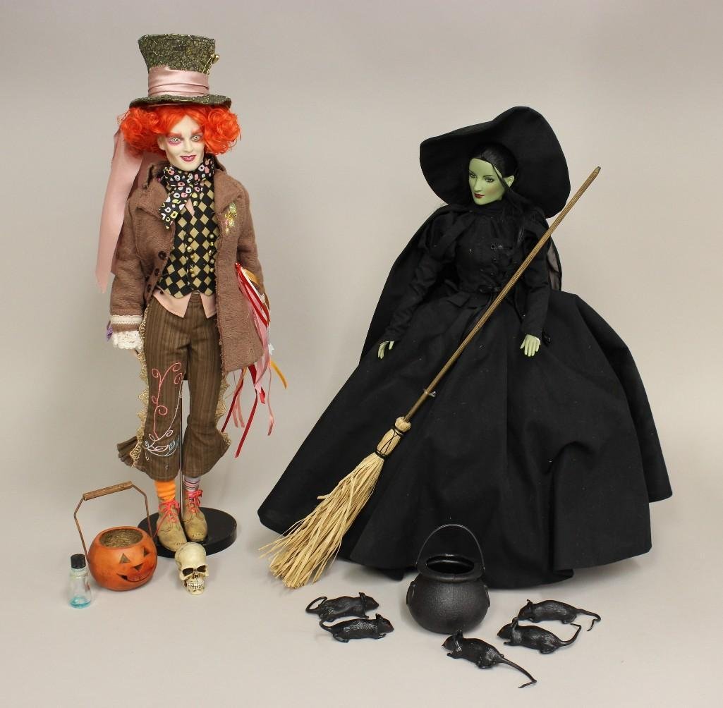 PAIR OF VINYL/HARD PLASTIC DOLLS (1 of 3)