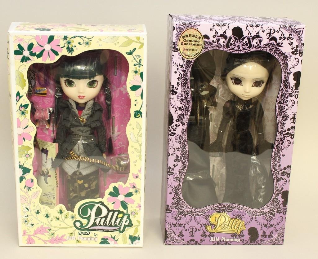 PAIR OF MIB NRFB PULLIP JUN PLANNING DOLLS:  2007 F-584 (1 of 1)