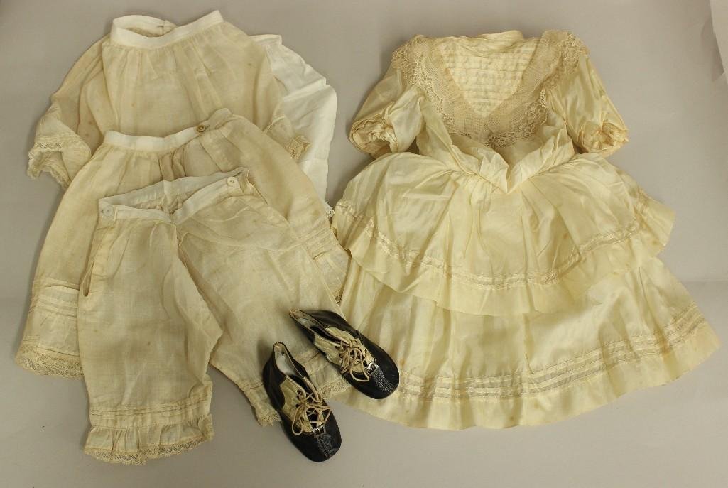 LOT OF ANTIQUE DOLL CLOTHING TO FIT 24" BISQUE DOLL. (1 of 3)